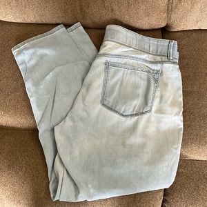 Apt 9 women’s jeans. Size 16S